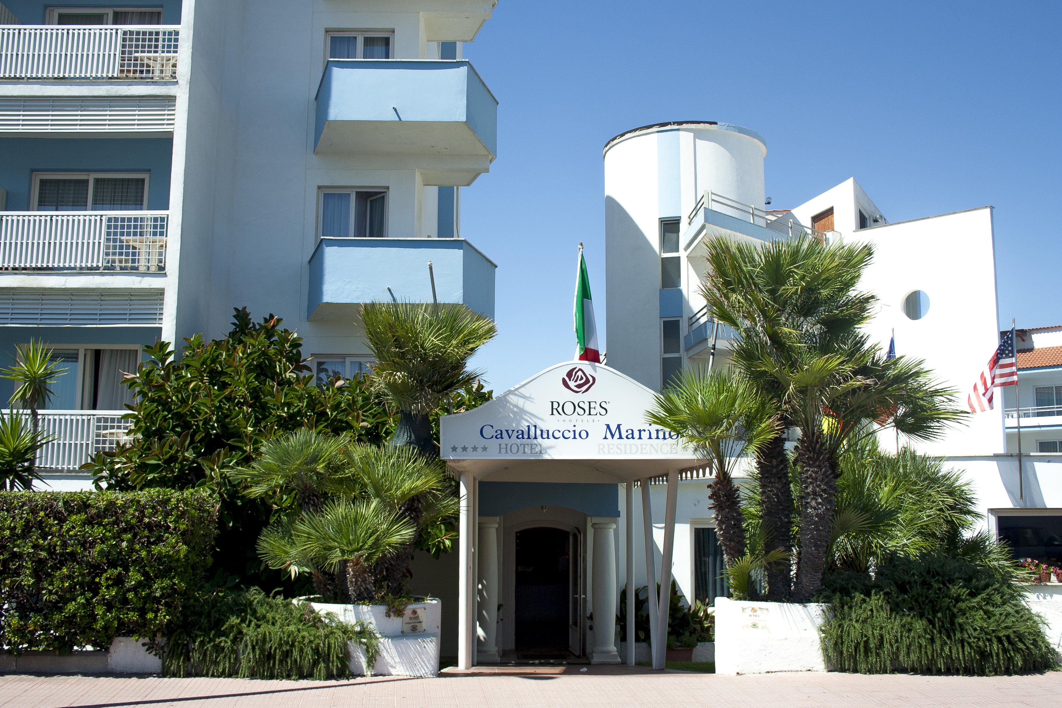 Cavalluccio Marino Apartahotel 4*